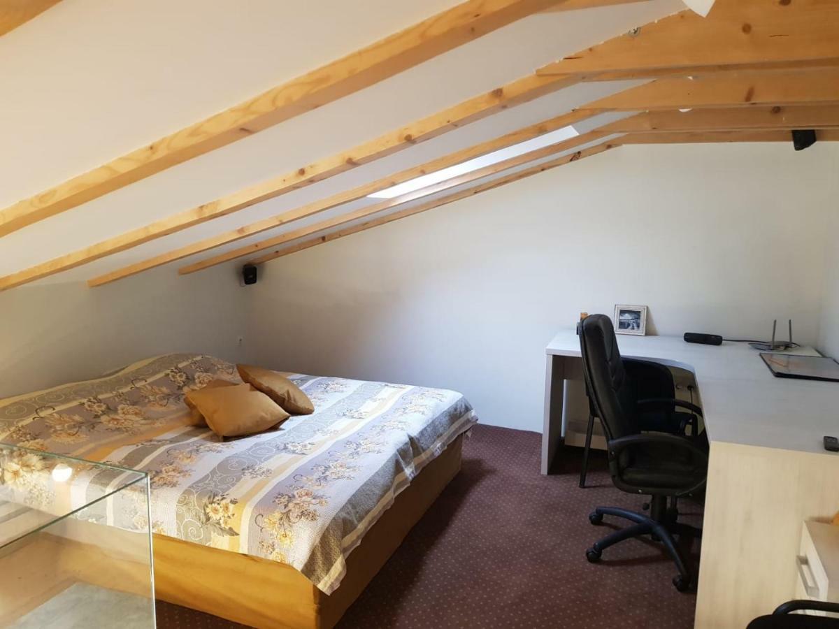 Leisure Apartmens Brasov Leilighet Eksteriør bilde